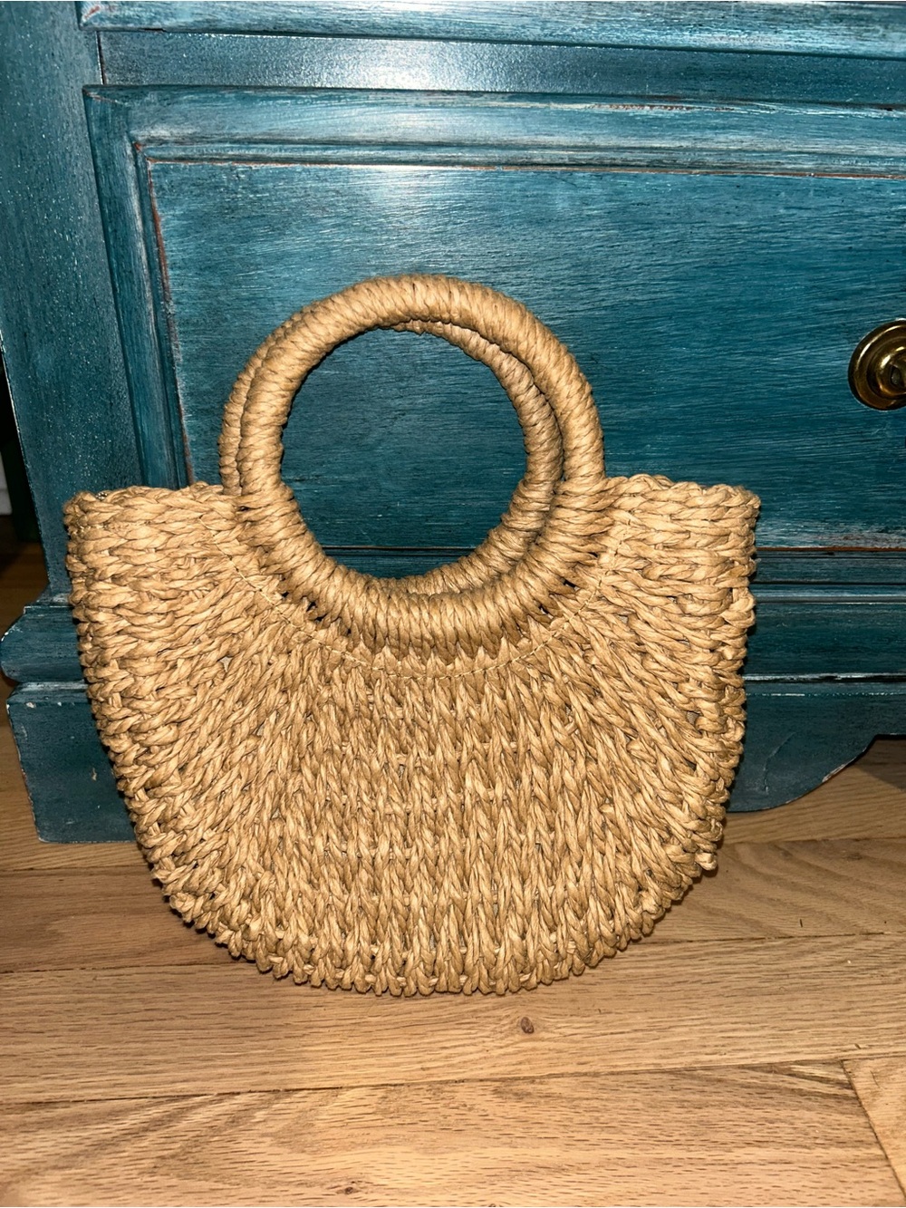 Natural Straw Circle-Handle Tote Bag - Neutral